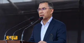 ‘যেখানে মায়ের পথচলা থেমেছে, সেখানে পথযাত্রাকে এগিয়ে নিতে আমি প্রতিশ্রুতি দিচ্ছি’